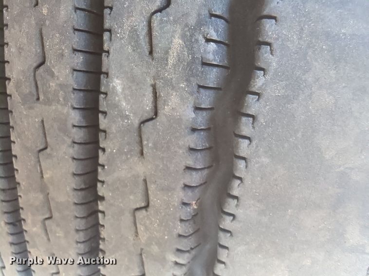 image for item NW9540 2020 Freightliner Cascadia 126 semi truck