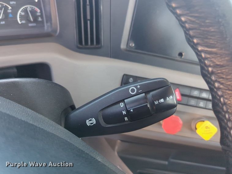 image for item NW9542 2021 Freightliner Cascadia 126 semi truck