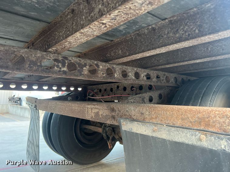 image for item OA9149 1999 Fruehauf dry van trailer