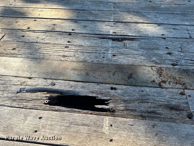 image for item OF9702 2006 Transcraft drop deck trailer