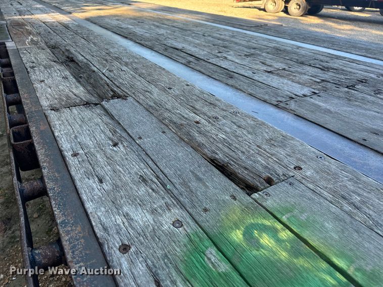 image for item OF9702 2006 Transcraft drop deck trailer