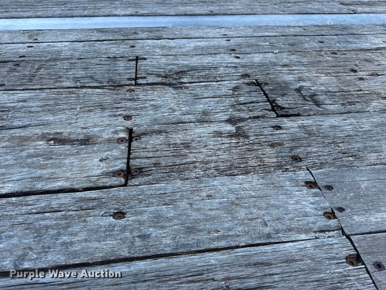 image for item OF9702 2006 Transcraft drop deck trailer