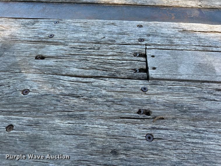 image for item OF9702 2006 Transcraft drop deck trailer