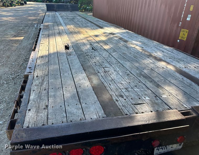 image for item OF9702 2006 Transcraft drop deck trailer