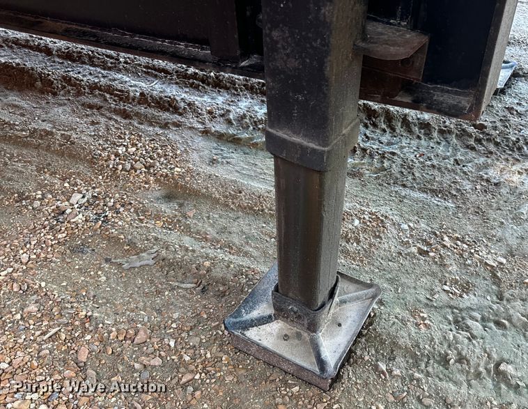 image for item OF9702 2006 Transcraft drop deck trailer