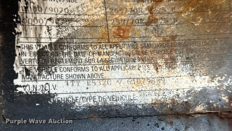 image for item OF9702 2006 Transcraft drop deck trailer