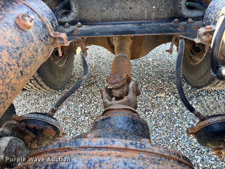 image for item OF9747 1988 White GMC WIA semi truck