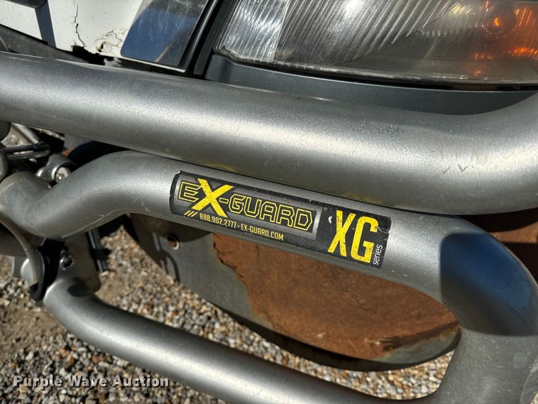 image for item OF9748 2008 Volvo VN semi truck