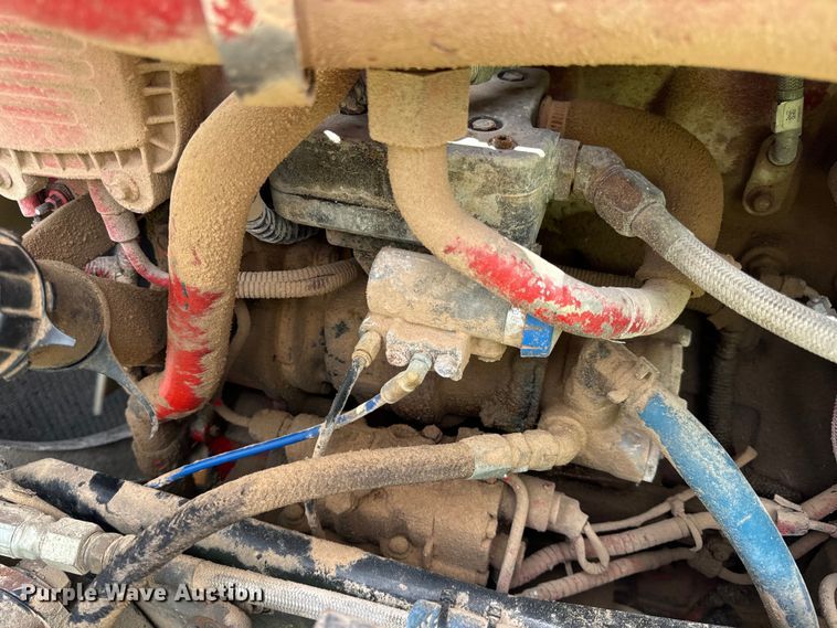 image for item OF9755 2003 Kenworth T800 semi truck