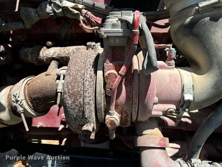 image for item OF9755 2003 Kenworth T800 semi truck