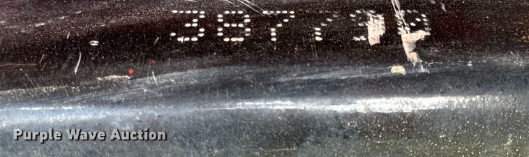 image for item OF9755 2003 Kenworth T800 semi truck