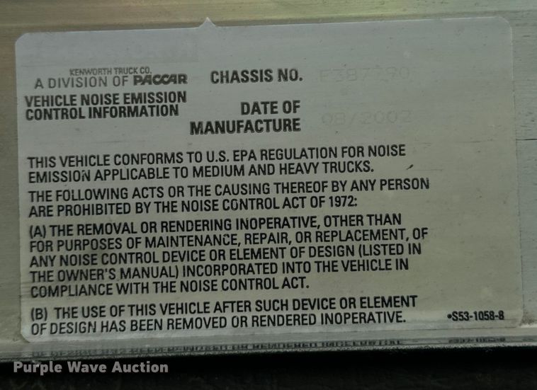 image for item OF9755 2003 Kenworth T800 semi truck