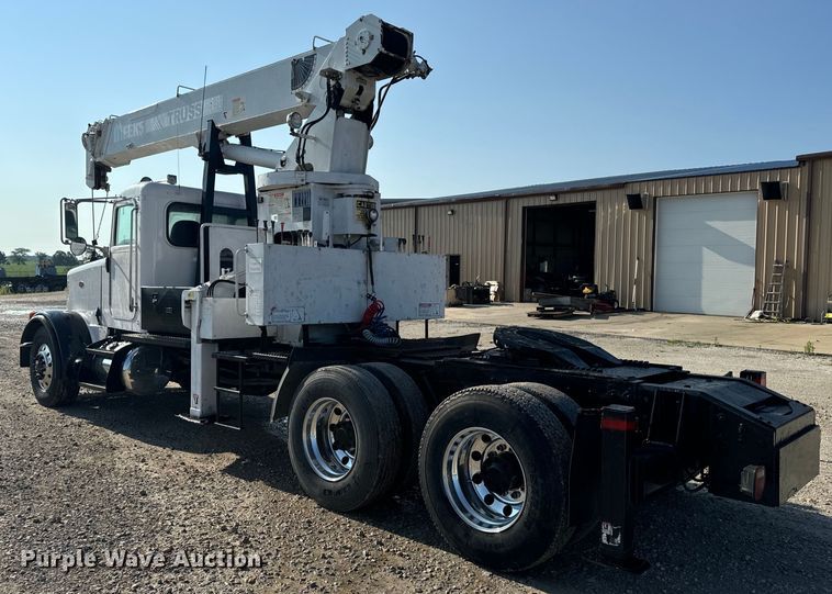 image for item OF9781 2005 Peterbilt 357 crane truck