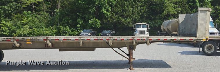 image for item OK9980 1988 East Manufacturing  flatbed trailer