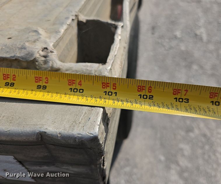 image for item OK9980 1988 East Manufacturing  flatbed trailer