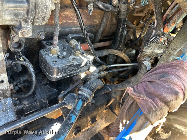 image for item OL9680 2007 International 8600 semi truck