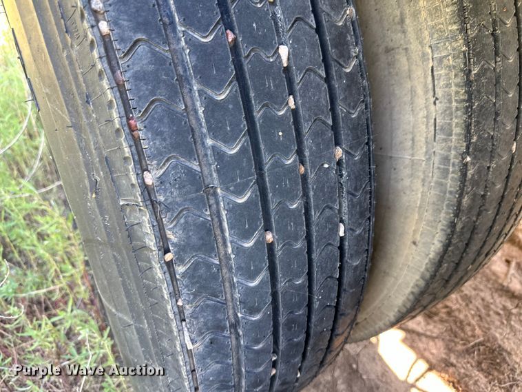 image for item OL9685 1976 Trailmaster tank trailer