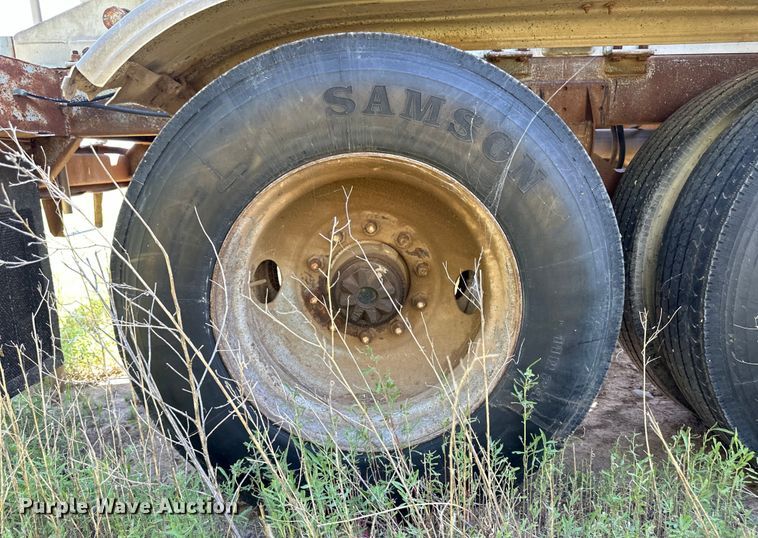 image for item OL9685 1976 Trailmaster tank trailer