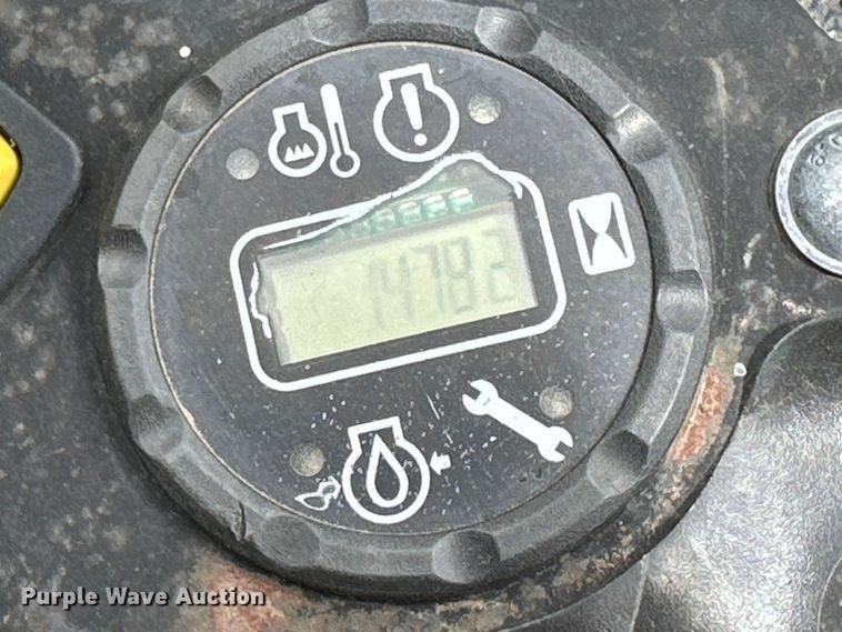 image for item DK6521 2014 John Deere Z950R ZTR lawn mower