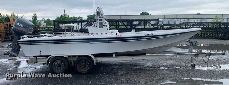 image for item DM7817 2003 Champion 22 Tunnel Champ boat