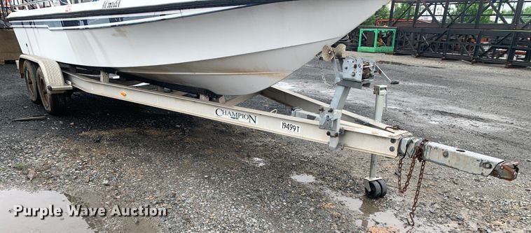 image for item DM7817 2003 Champion 22 Tunnel Champ boat