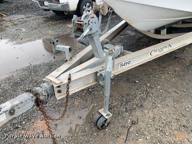 image for item DM7817 2003 Champion 22 Tunnel Champ boat