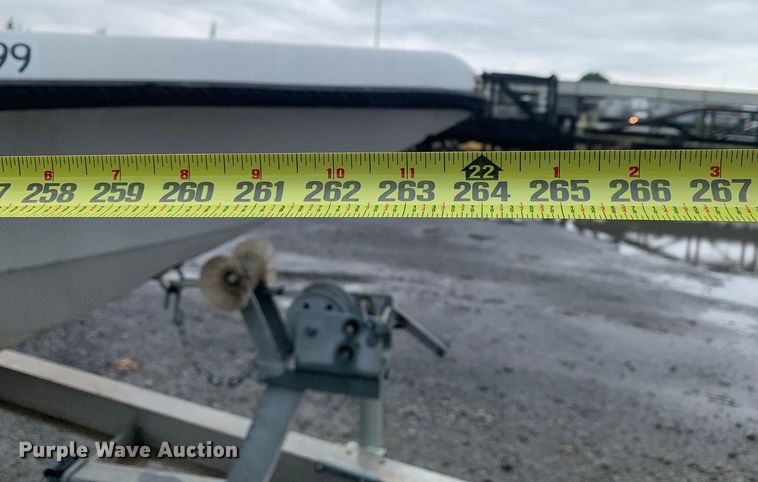 image for item DM7817 2003 Champion 22 Tunnel Champ boat