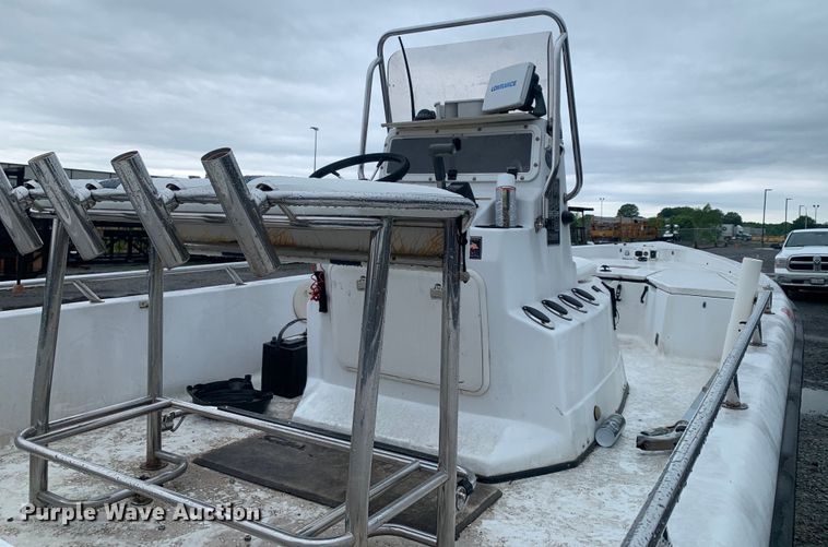 image for item DM7817 2003 Champion 22 Tunnel Champ boat