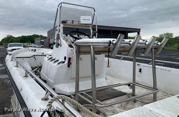 image for item DM7817 2003 Champion 22 Tunnel Champ boat