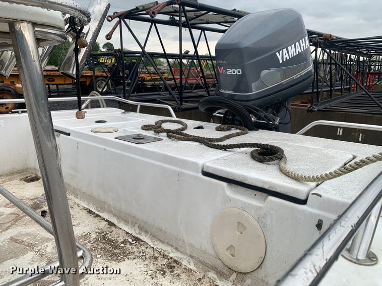 image for item DM7817 2003 Champion 22 Tunnel Champ boat