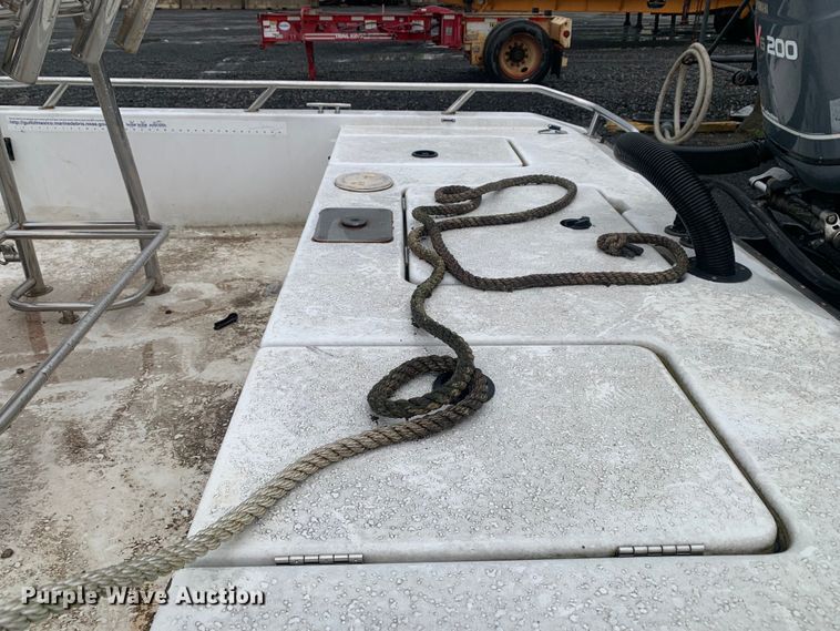 image for item DM7817 2003 Champion 22 Tunnel Champ boat