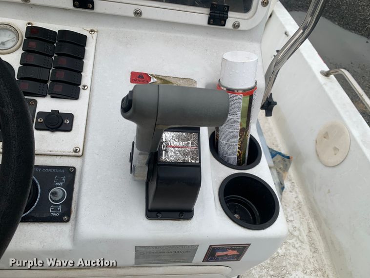 image for item DM7817 2003 Champion 22 Tunnel Champ boat