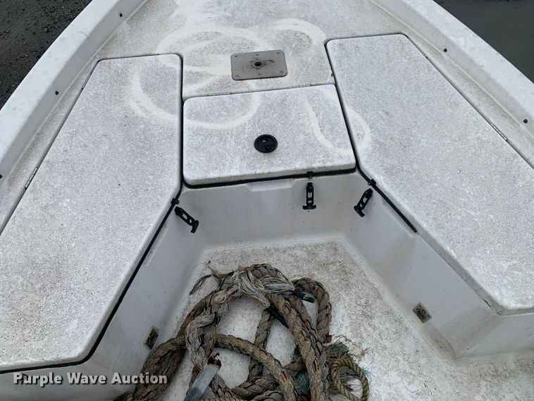 image for item DM7817 2003 Champion 22 Tunnel Champ boat