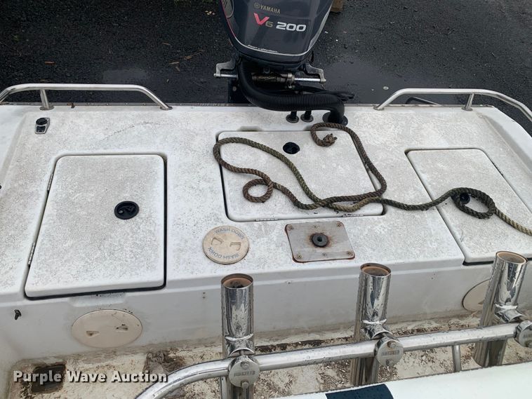 image for item DM7817 2003 Champion 22 Tunnel Champ boat