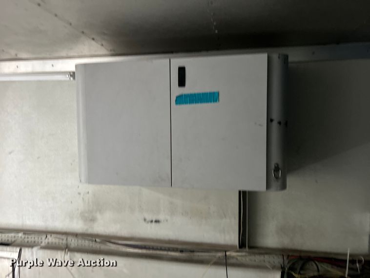 image for item DO1158 1999 Freightliner  MT45 delivery truck