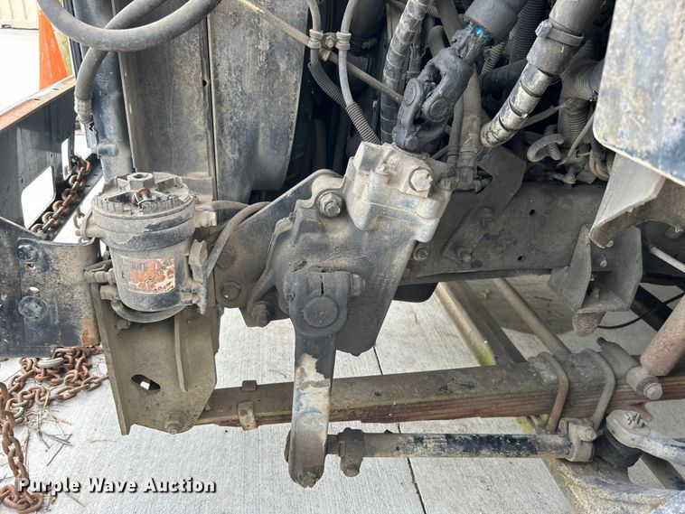 image for item DO1158 1999 Freightliner  MT45 delivery truck