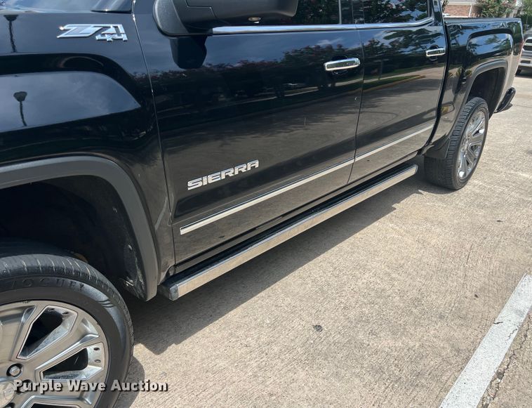 image for item DO2467 2018 GMC Sierra 1500 Denali Crew Cab pickup truck