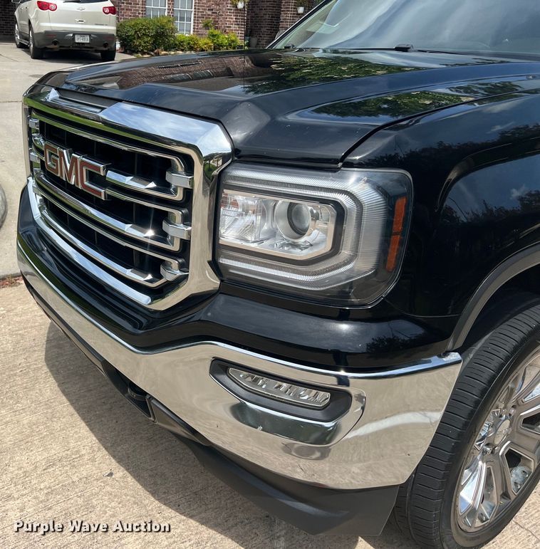 image for item DO2467 2018 GMC Sierra 1500 Denali Crew Cab pickup truck