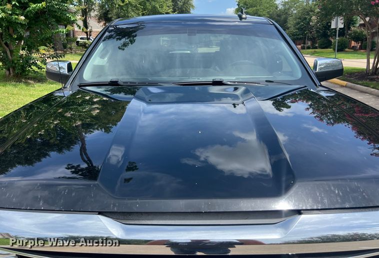 image for item DO2467 2018 GMC Sierra 1500 Denali Crew Cab pickup truck