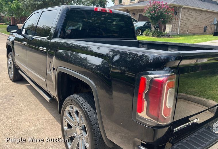 image for item DO2467 2018 GMC Sierra 1500 Denali Crew Cab pickup truck