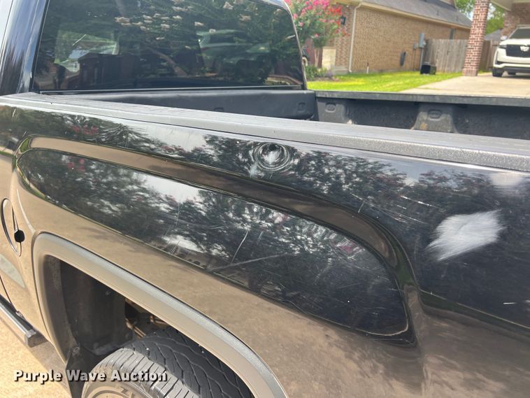 image for item DO2467 2018 GMC Sierra 1500 Denali Crew Cab pickup truck