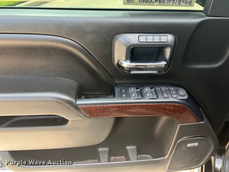 image for item DO2467 2018 GMC Sierra 1500 Denali Crew Cab pickup truck