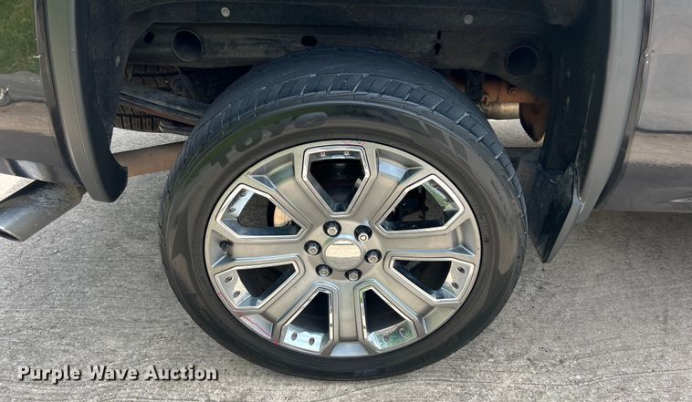 image for item DO2467 2018 GMC Sierra 1500 Denali Crew Cab pickup truck