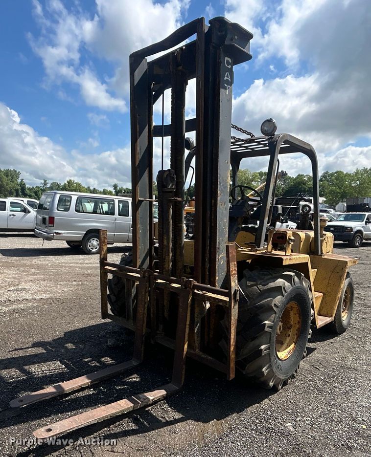 image for item DO6574 Caterpillar  RC60 forklift