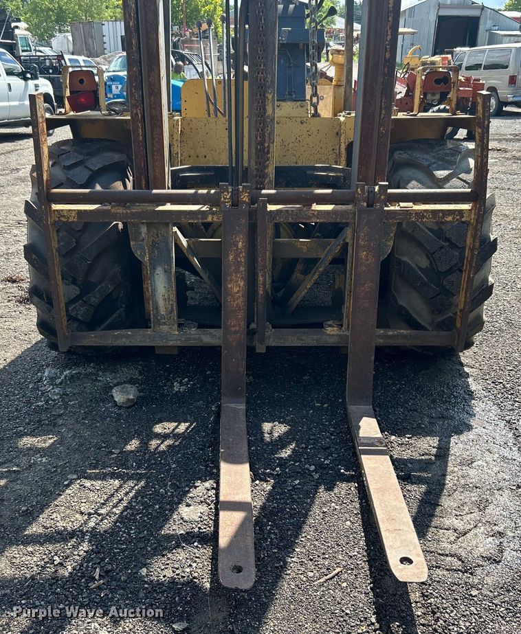 image for item DO6574 Caterpillar  RC60 forklift