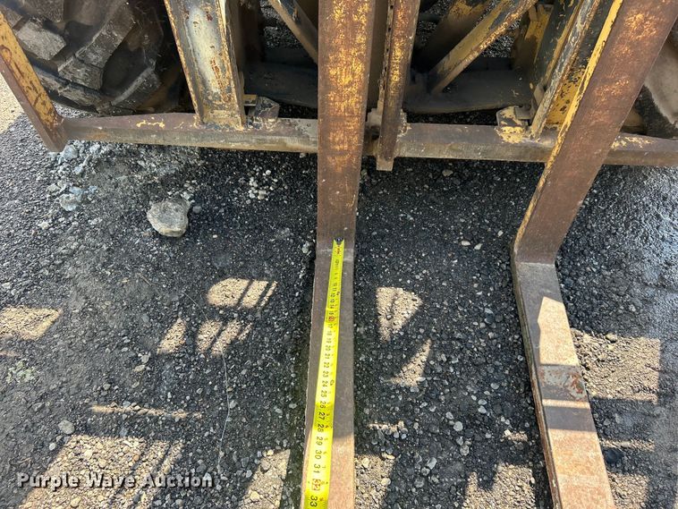 image for item DO6574 Caterpillar  RC60 forklift