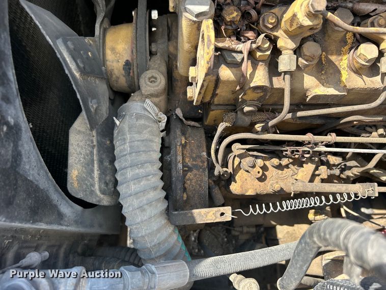 image for item DO6574 Caterpillar  RC60 forklift