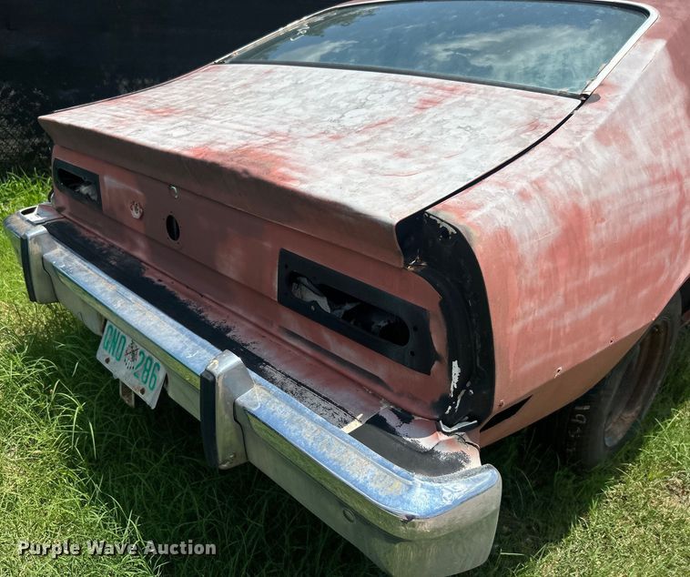 image for item DO6584 1976 Ford Maverick  