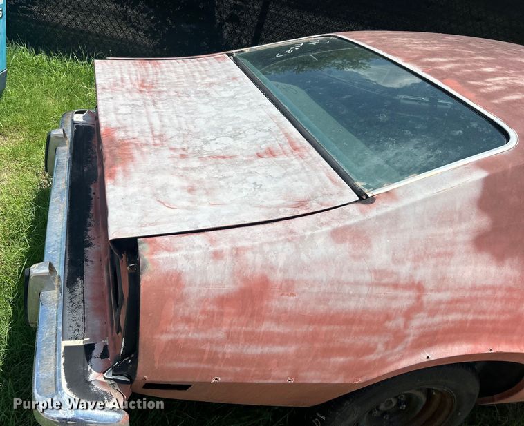 image for item DO6584 1976 Ford Maverick  