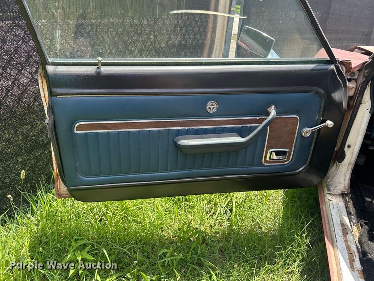 image for item DO6584 1976 Ford Maverick  